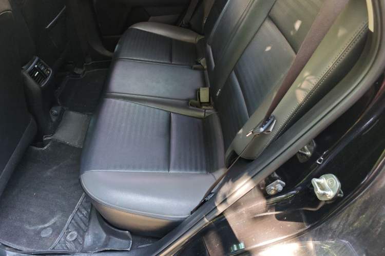 Used Kia Sportage R 2018 2.0L Automatic Smart Luxury Version China V Standard Left Rear Seat