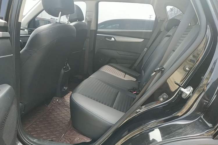 Used Kia Sportage R 2018 2.0L Automatic Smart Luxury Version China V Standard Left Rear Seat