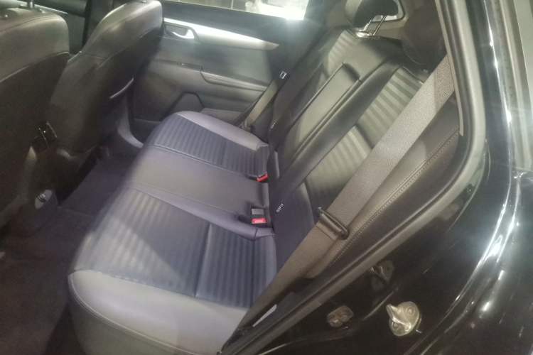 Used Kia Sportage R 2018 2.0L Automatic Smart Luxury Version China V Standard Left Rear Seat