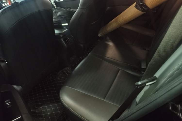 Used Kia Sportage R 2018 2.0L Automatic Smart Luxury Version China V Standard Left Rear Seat