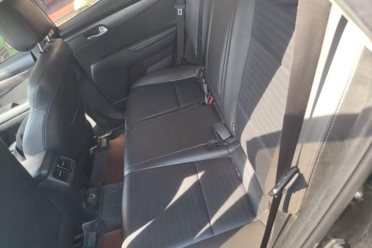 Used Kia Sportage R 2018 2.0L Automatic Smart Luxury Version China V Standard Left Rear Seat