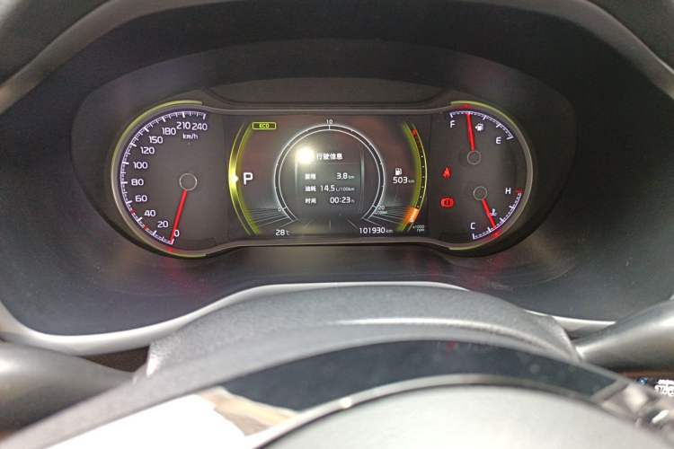 Used Kia Sportage R 2018 2.0L Automatic Smart Luxury Version China V Standard Odometer Close Up