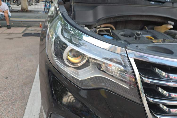 Used Kia Sportage R 2018 2.0L Automatic Smart Luxury Version China V Standard Right Front Headlight