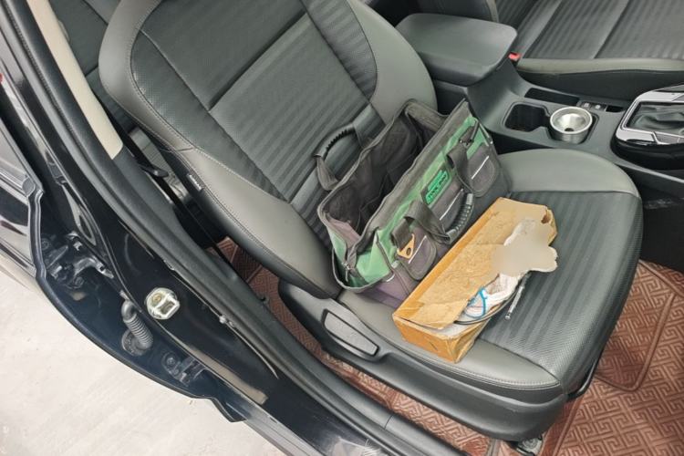 Used Kia Sportage R 2018 2.0L Automatic Smart Luxury Version China V Standard Right Front Seat