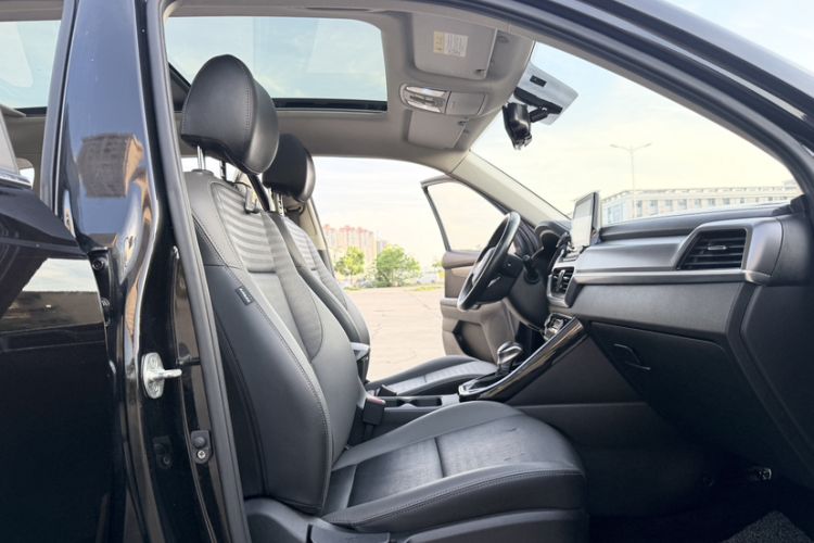 Used Kia Sportage R 2018 2.0L Automatic Smart Luxury Version China V Standard Right Front Seat