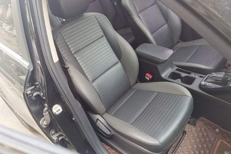 Used Kia Sportage R 2018 2.0L Automatic Smart Luxury Version China V Standard Right Front Seat