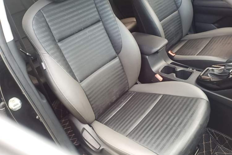Used Kia Sportage R 2018 2.0L Automatic Smart Luxury Version China V Standard Right Front Seat