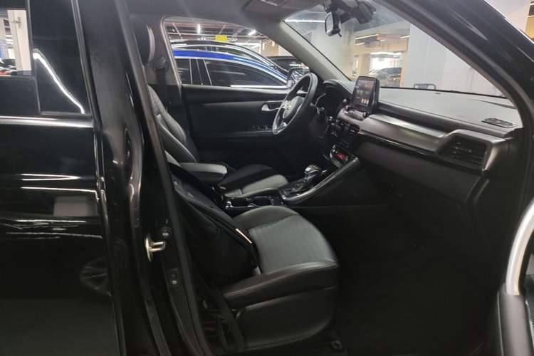 Used Kia Sportage R 2018 2.0L Automatic Smart Luxury Version China V Standard Right Front Seat