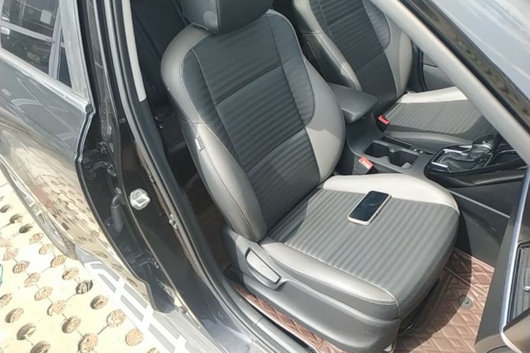 Used Kia Sportage R 2018 2.0L Automatic Smart Luxury Version China V Standard Right Front Seat
