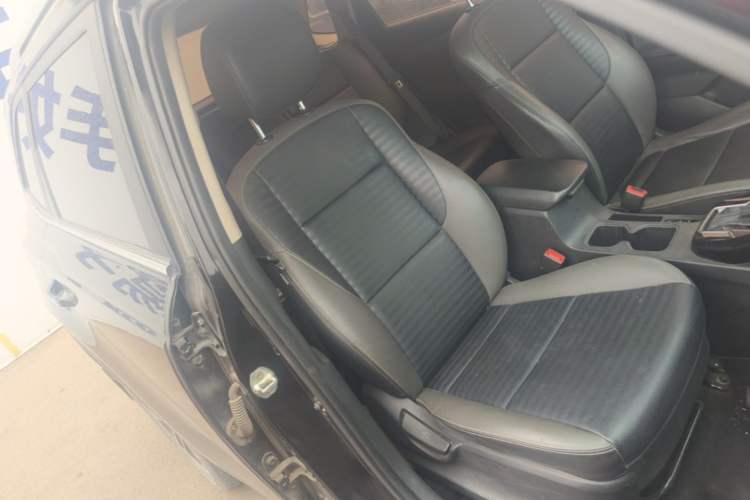 Used Kia Sportage R 2018 2.0L Automatic Smart Luxury Version China V Standard Right Front Seat