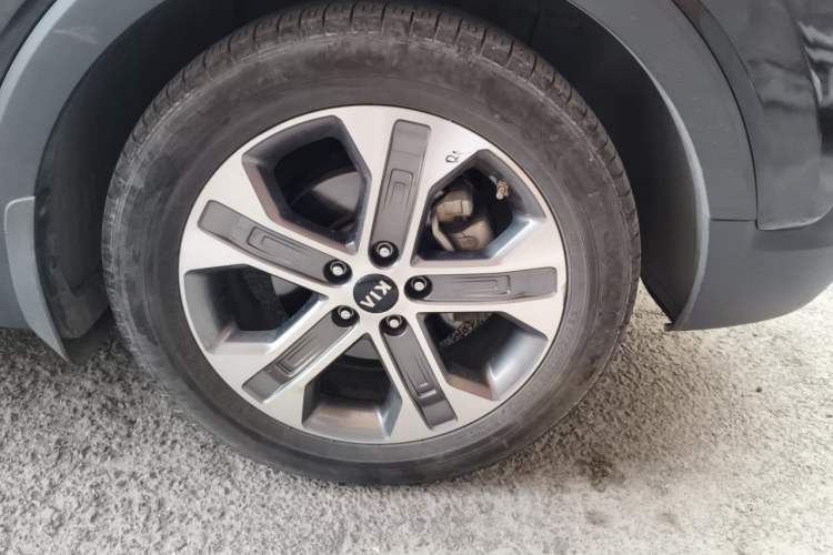 Used Kia Sportage R 2018 2.0L Automatic Smart Luxury Version China V Standard Right Front Wheel Hub