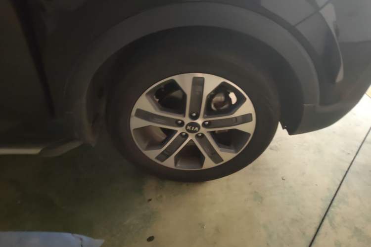 Used Kia Sportage R 2018 2.0L Automatic Smart Luxury Version China V Standard Right Front Wheel Hub