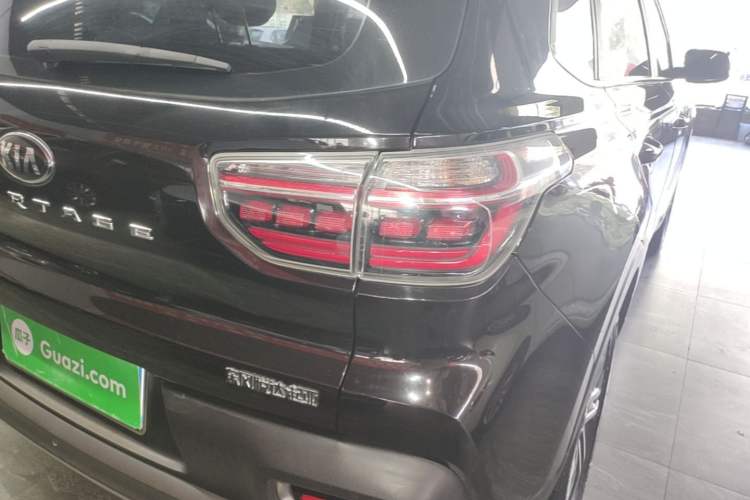 Used Kia Sportage R 2018 2.0L Automatic Smart Luxury Version China V Standard Right Rear Taillight