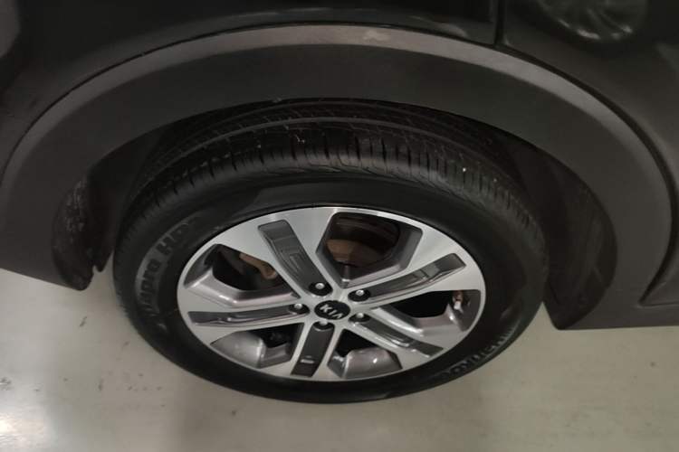 Used Kia Sportage R 2018 2.0L Automatic Smart Luxury Version China V Standard Right Rear Wheel Hub