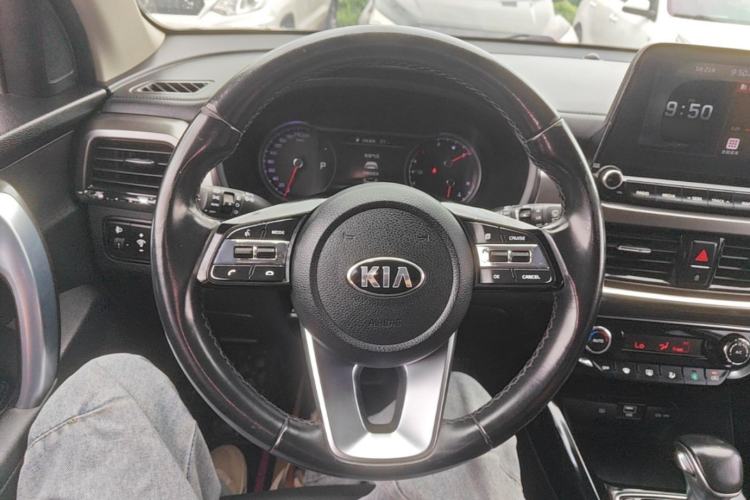 Used Kia Sportage R 2018 2.0L Automatic Smart Luxury Version China V Standard Steering Wheel
