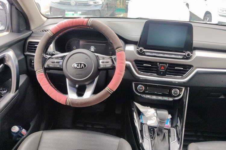 Used Kia Sportage R 2018 2.0L Automatic Smart Luxury Version China V Standard Steering Wheel