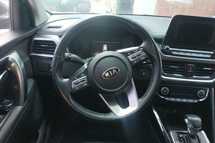 Used Kia Sportage R 2018 2.0L Automatic Smart Luxury Version China V Standard Steering Wheel