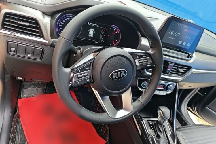 Used Kia Sportage R 2018 2.0L Automatic Smart Luxury Version China V Standard Steering Wheel