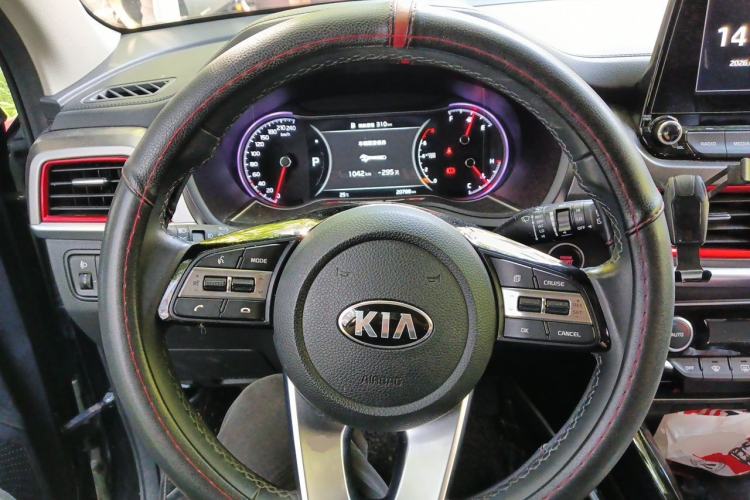 Used Kia Sportage R 2018 2.0L Automatic Smart Luxury Version China V Standard Steering Wheel