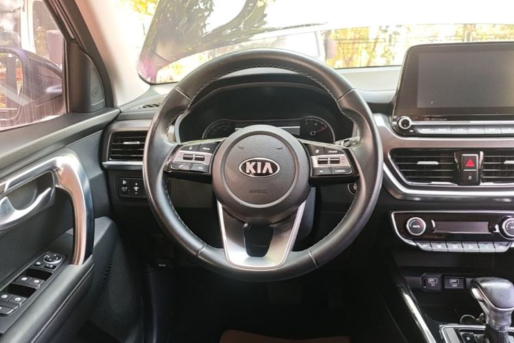 Used Kia Sportage R 2018 2.0L Automatic Smart Luxury Version China V Standard Steering Wheel