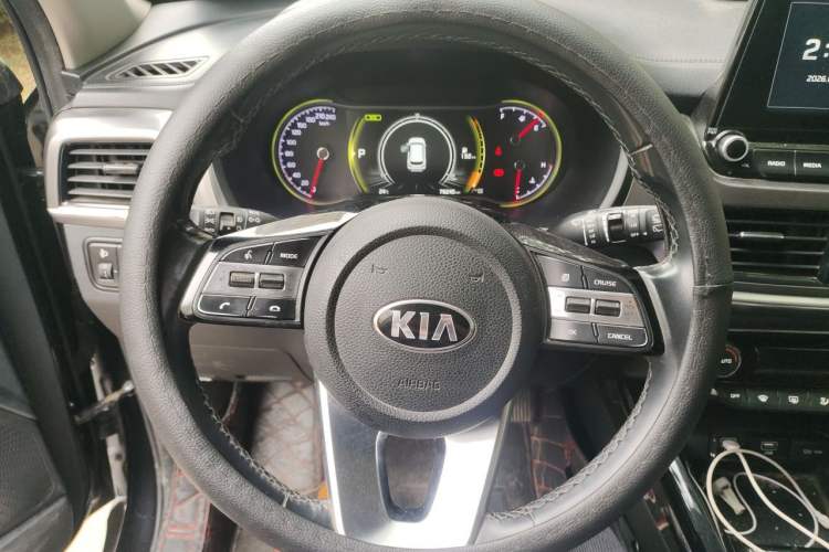 Used Kia Sportage R 2018 2.0L Automatic Smart Luxury Version China V Standard Steering Wheel