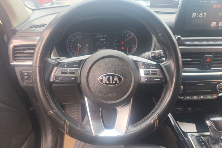 Used Kia Sportage R 2018 2.0L Automatic Smart Luxury Version China V Standard Steering Wheel