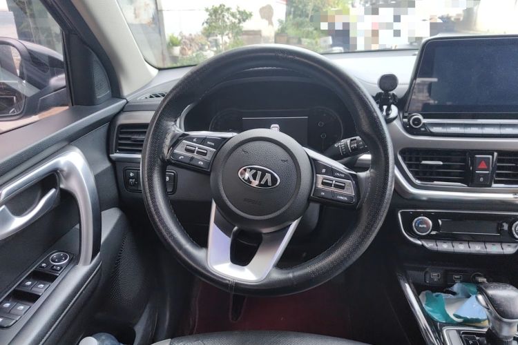 Used Kia Sportage R 2018 2.0L Automatic Smart Luxury Version China V Standard Steering Wheel