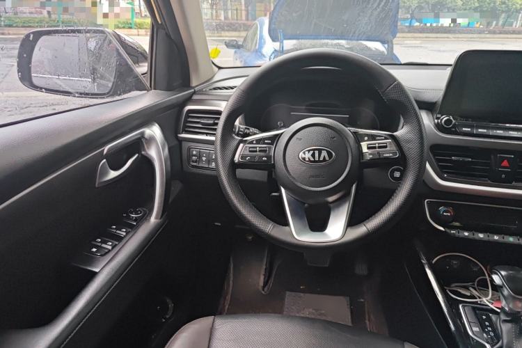 Used Kia Sportage R 2018 2.0L Automatic Smart Luxury Version China V Standard Steering Wheel