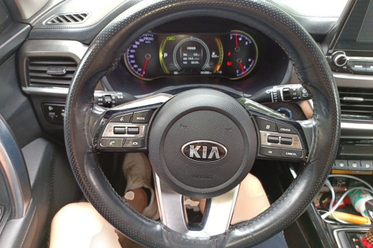 Used Kia Sportage R 2018 2.0L Automatic Smart Luxury Version China V Standard Steering Wheel