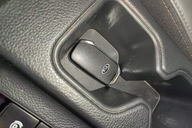 Used Kia Sportage R 2018 2.0L Automatic Smart Luxury Version China V Standard Vehicle Key