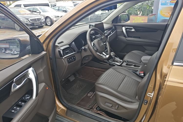 Used Kia Sportage R 2018 2.0L Automatic Smart Luxury Version China V Standard Driver Seat