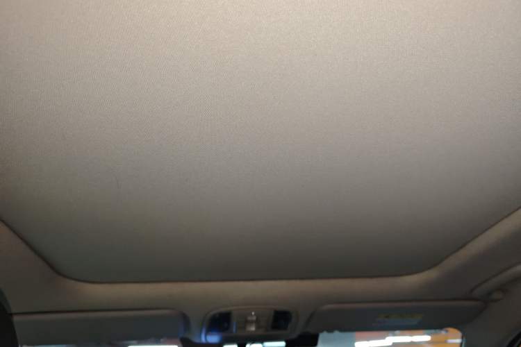 Used Kia Sportage R 2018 2.0L Automatic Smart Luxury Version China V Standard Headliner