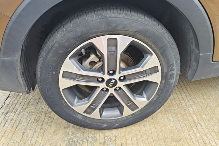 Used Kia Sportage R 2018 2.0L Automatic Smart Luxury Version China V Standard Right Rear Wheel Hub