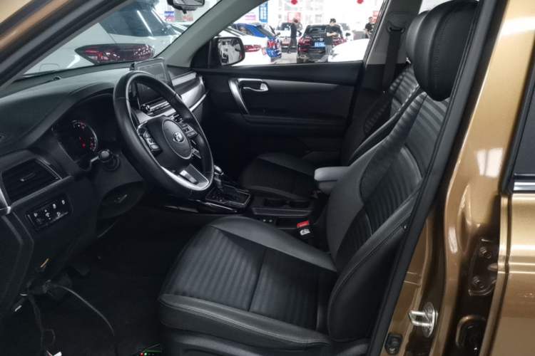 Used Kia Sportage R 2018 2.0L Automatic Smart Luxury Version China V Standard Left Front Seat