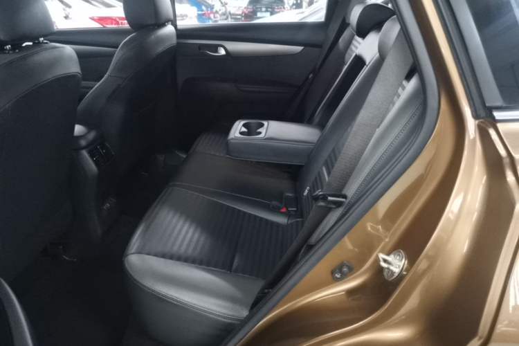 Used Kia Sportage R 2018 2.0L Automatic Smart Luxury Version China V Standard Left Rear Seat