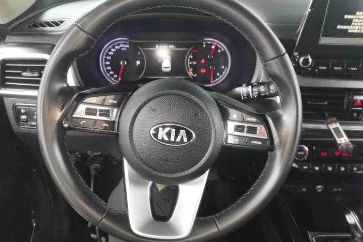 Used Kia Sportage R 2018 2.0L Automatic Smart Luxury Version China V Standard Steering Wheel