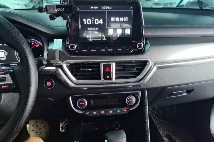 Used Kia Sportage R 2018 2.0L Automatic Smart Luxury Version China V Standard Audio And AC Panel