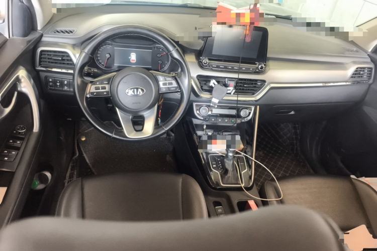 Used Kia Sportage R 2018 2.0L Automatic Smart Luxury Version China V Standard Center Console