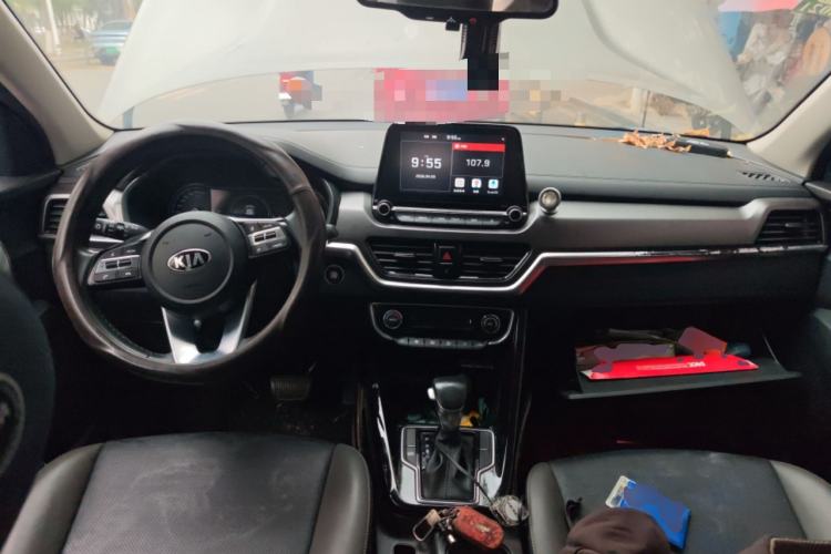 Used Kia Sportage R 2018 2.0L Automatic Smart Luxury Version China V Standard Center Console