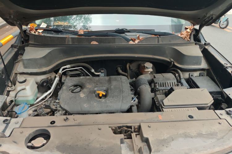 Used Kia Sportage R 2018 2.0L Automatic Smart Luxury Version China V Standard Engine Bay