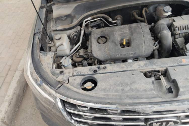 Used Kia Sportage R 2018 2.0L Automatic Smart Luxury Version China V Standard Engine Bay Right