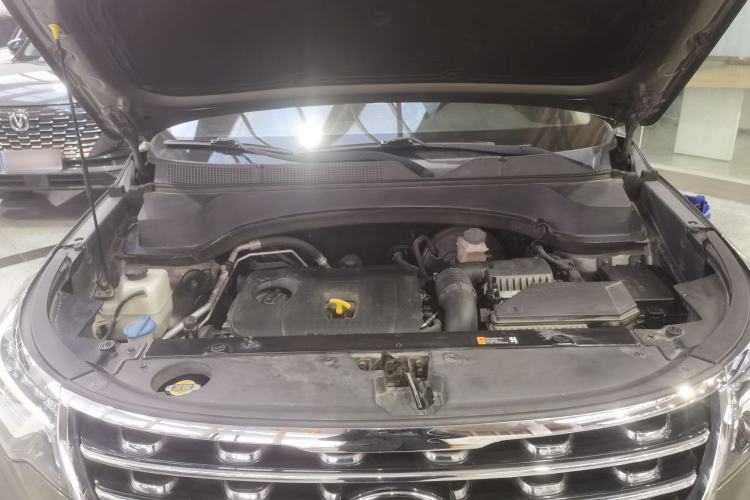 Used Kia Sportage R 2018 2.0L Automatic Smart Luxury Version China V Standard Engine Bay