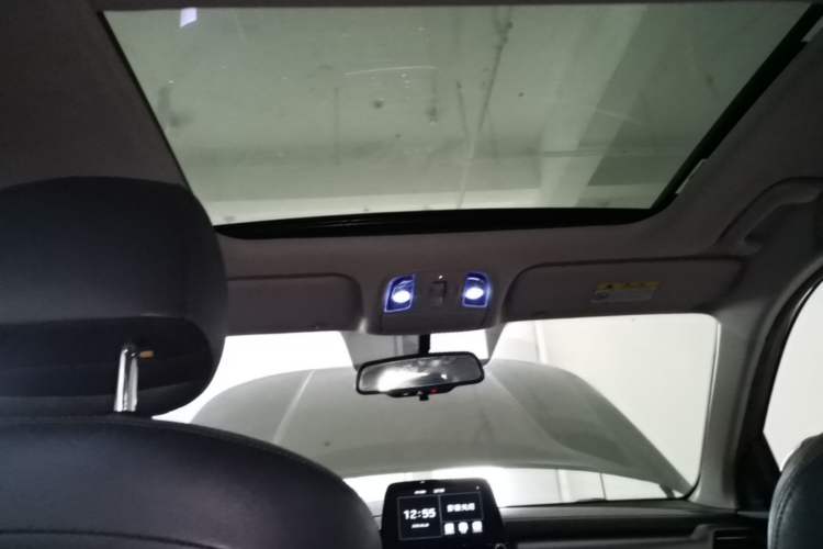 Used Kia Sportage R 2018 2.0L Automatic Smart Luxury Version China V Standard Headliner