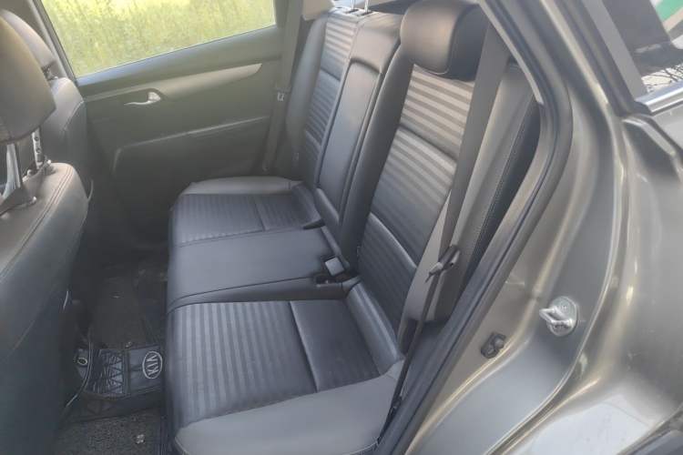 Used Kia Sportage R 2018 2.0L Automatic Smart Luxury Version China V Standard Left Rear Seat