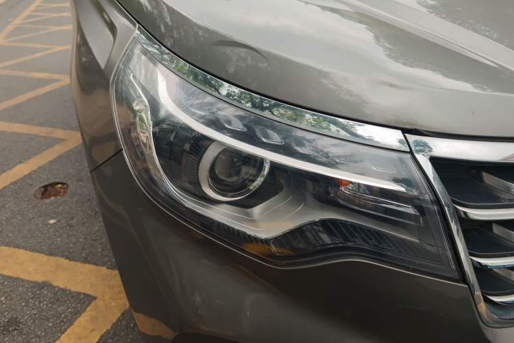 Used Kia Sportage R 2018 2.0L Automatic Smart Luxury Version China V Standard Right Front Headlight