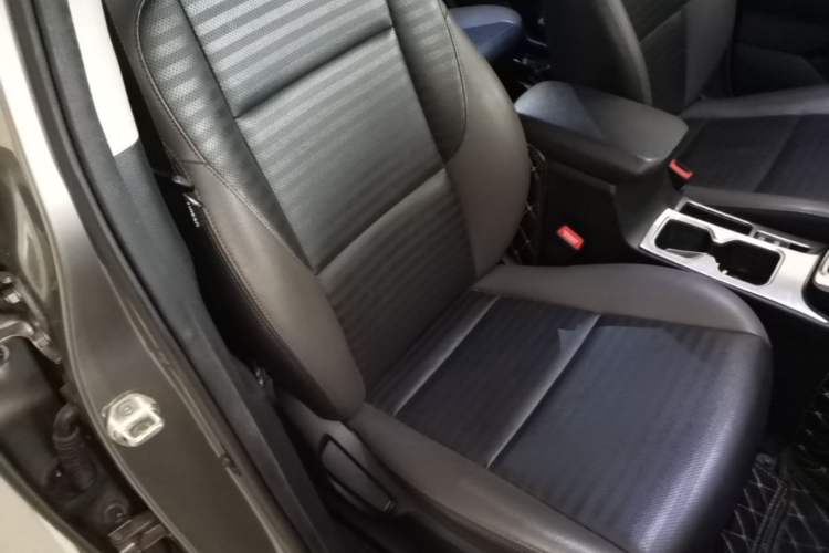 Used Kia Sportage R 2018 2.0L Automatic Smart Luxury Version China V Standard Right Front Seat