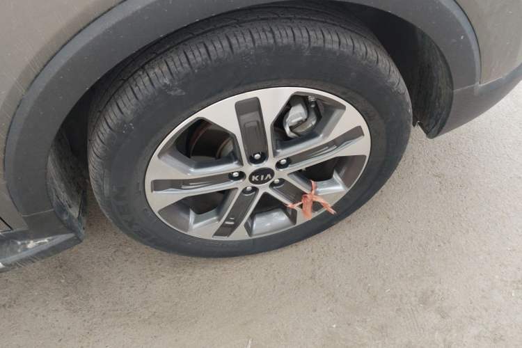 Used Kia Sportage R 2018 2.0L Automatic Smart Luxury Version China V Standard Right Front Wheel Hub
