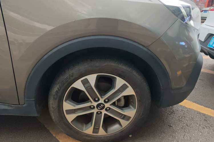 Used Kia Sportage R 2018 2.0L Automatic Smart Luxury Version China V Standard Right Front Wheel Hub