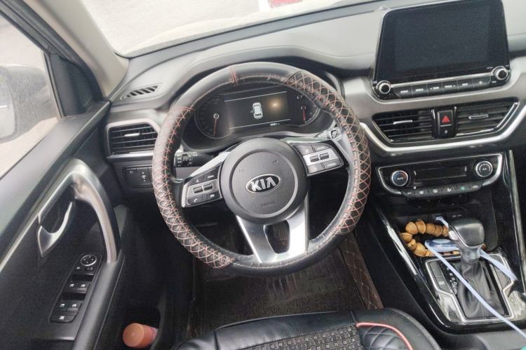 Used Kia Sportage R 2018 2.0L Automatic Smart Luxury Version China V Standard Steering Wheel