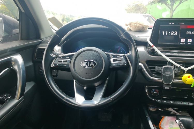 Used Kia Sportage R 2018 2.0L Automatic Smart Luxury Version China V Standard Steering Wheel